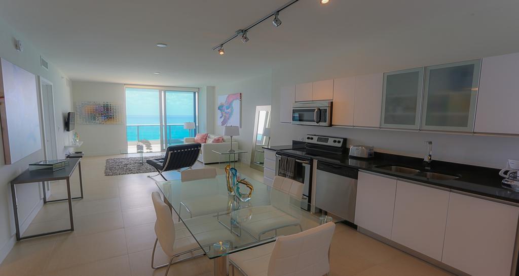 Monte Carlo Miami Suite Miami Beach Room photo